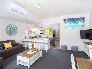 Fairway Haven Getaway - Accommodation QLD 2