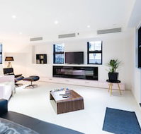MADDISON 3BDR Port Melbourne Apartment - Accommodation QLD