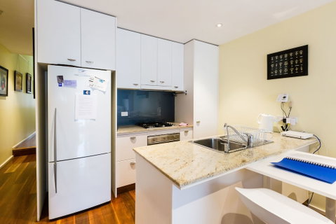 ALEXANDER, 2BDR South Melbourne House - Accommodation QLD 3