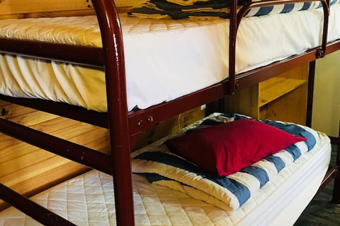 Anglers Reach Lakeside Village - Accommodation QLD 4