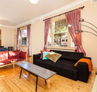 MADELINE 1BDR Fitzroy Apartment - Accommodation QLD