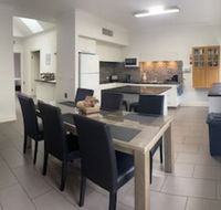 Austral Place 88 via Merri River - Accommodation QLD