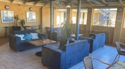 Horse And Jockey Hotel Motel - Accommodation QLD 0