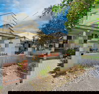 Newcastle Executive Homes - Veda House - Accommodation QLD