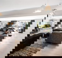 Cornish Hill House - Accommodation QLD