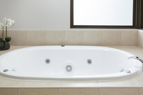 Lake Daylesford Lodge 7 - Accommodation QLD 3