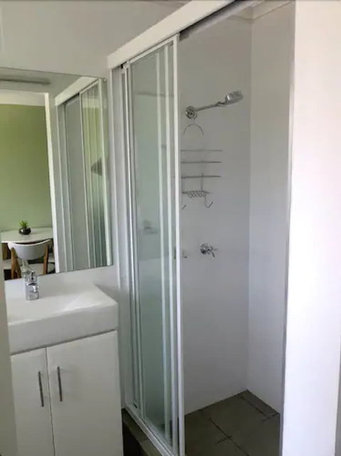 Gold Coast Inn - Accommodation QLD 3