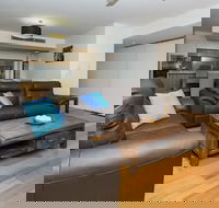 Maggies Beachfront Apt. 4 - Accommodation QLD