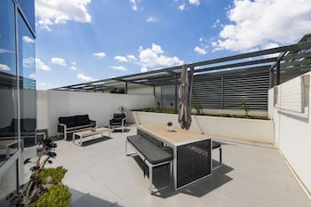 Accommodate Canberra - Lakefront - Accommodation QLD 0