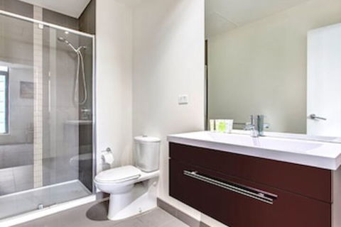 MJ Shortstay Bank Apartments - Accommodation QLD 5