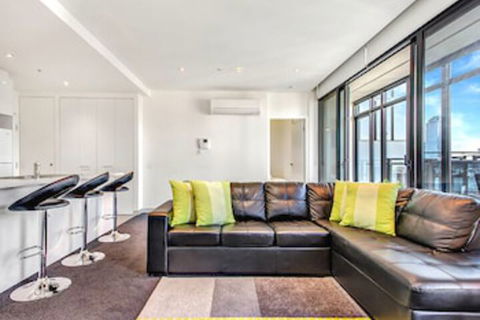 MJ Shortstay Bank Apartments - Accommodation QLD 0