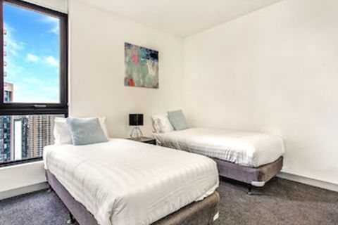 MJ Shortstay Bank Apartments - Accommodation QLD 1