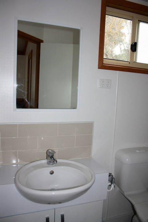 BIG4 Seymour Holiday Park - Accommodation QLD 2