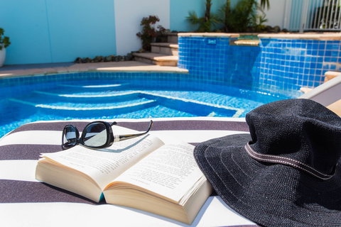 Blueys Motel - Accommodation QLD 3