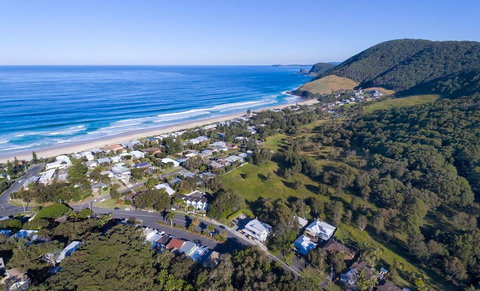 Blueys Motel - Accommodation QLD 1