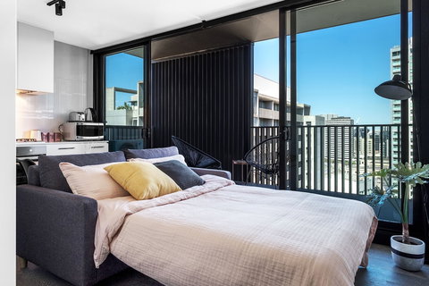 Roomerang At Coventry Haus 18 - Accommodation QLD 1