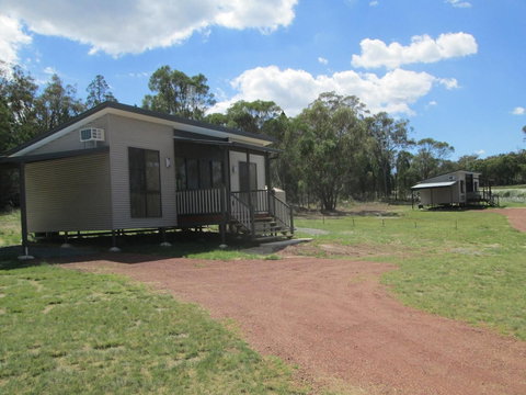 Just Red Wines Vineyard Cabins - Accommodation QLD 0