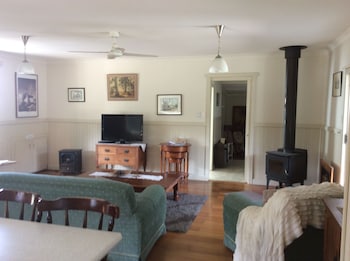 Charm On Douglas - Accommodation QLD 0