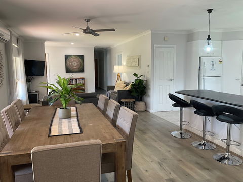 Valley View Townhouse - On The RAIL TRAIL - Accommodation QLD 5