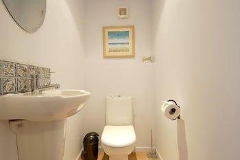 Razorback 6 - Accommodation QLD 2