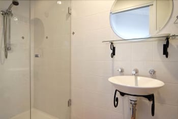 Razorback 6 - Accommodation QLD 6