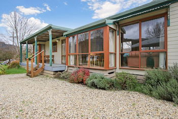 R & R In Bright - Short Walk To Town - Accommodation QLD 0