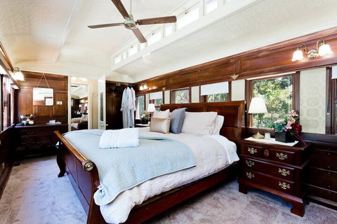 Oak Tree Cottage - Mundaring - Accommodation QLD 7