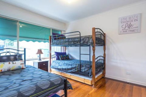 Chalet Of Rye - Accommodation QLD 2