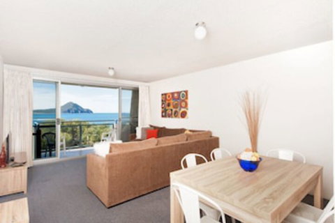 Ocean Shores Unit 10 / 27 Weatherly Close - Accommodation QLD 0