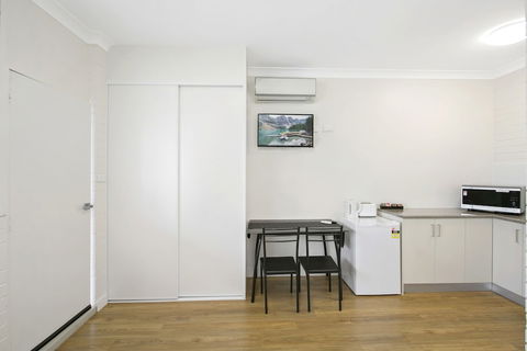 Australian Community Villages - Accommodation QLD 2