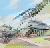 Occy's at Fingal Bay - Accommodation QLD