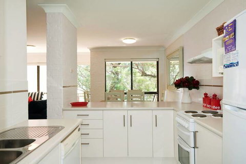 Nicholli Bay Parklands Unit 35 / 2 Gowrie Avenue - Accommodation QLD 3