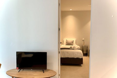 ReadySet Apartments At Lighthouse - Accommodation QLD 1