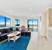 Shoreline Nine Penthouse With Ocean Views - Accommodation QLD