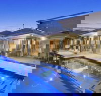 Pottsville Beach Holiday Home - Accommodation QLD