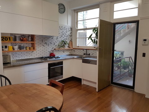 Newcastle Short Stay Apartments - Gatsby On Watt - Accommodation QLD 6