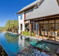 Kingscliff Balinese Beachfront Retreat - Accommodation QLD