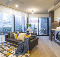 Homely Apartment at CBD Queen St - Accommodation QLD