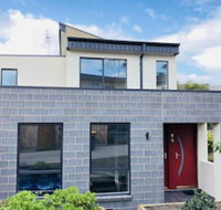 Apollo Bay Seal Apartments - Accommodation QLD