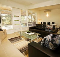 Beach House Units - 2 - Accommodation QLD