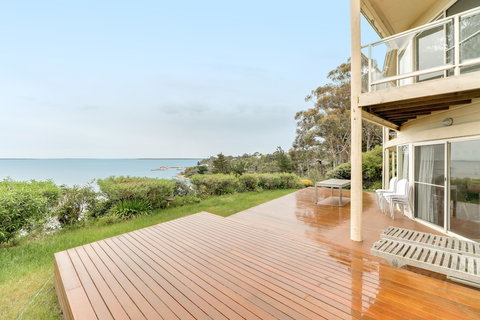 Aegina - Accommodation QLD 1