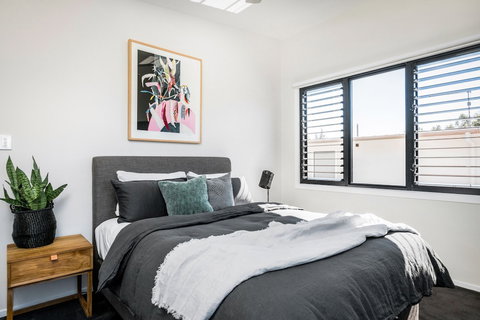 A PERFECT STAY - Catalina's - Accommodation QLD 6