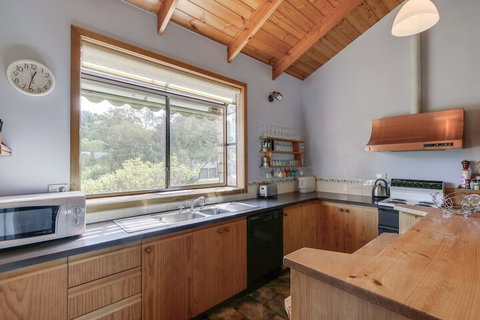 Halcyon - Accommodation QLD 5
