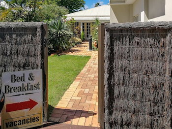 Airport B&B - Accommodation QLD 0