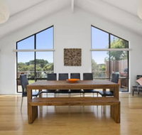 Smith Beach Getaways Beachwood House - Accommodation QLD