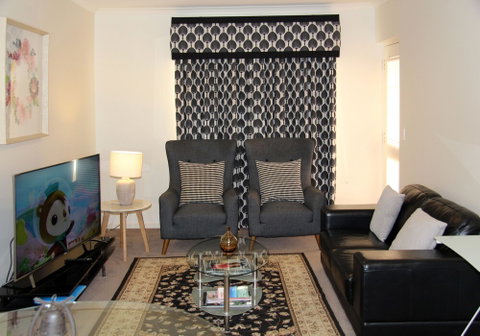 Adelaide City Apartment - 3BR, 2Bath & Carpark - Accommodation QLD 6