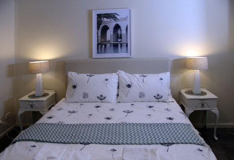 Adelaide City Apartment - 3BR, 2Bath & Carpark - Accommodation QLD 4
