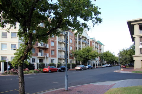 Adelaide City Apartment - 3BR, 2Bath & Carpark - Accommodation QLD 1