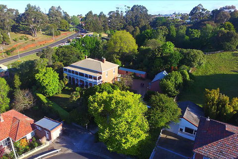 The Dragonfly North West - Accommodation QLD 4