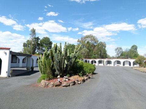 Azalea Motel - Accommodation QLD 0